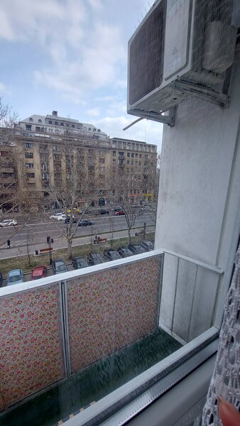 Victoriei,  Piata Romana,