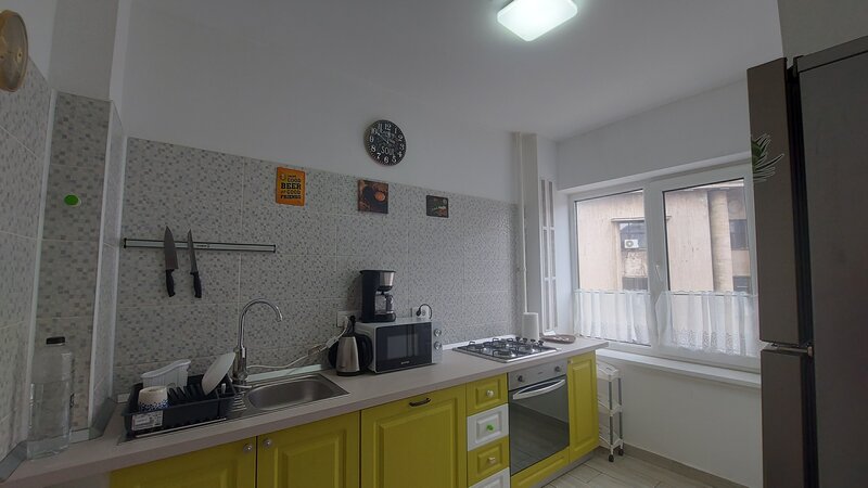 Piata Romana, blocul Eva,