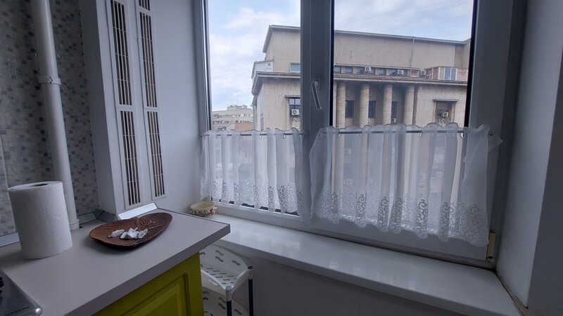 Piata Romana, blocul Eva,