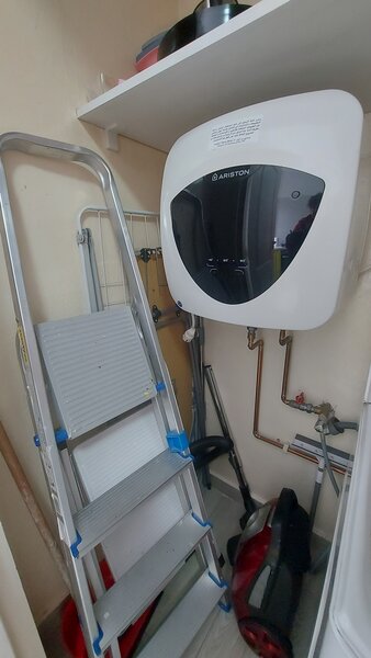 Piata Romana, blocul Eva,