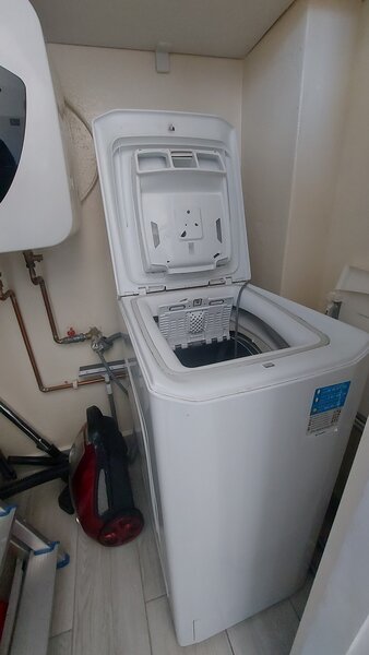 Piata Romana, blocul Eva,